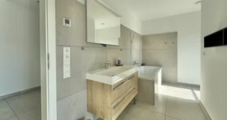 von_poll_real_estate_property_25328135_image_8