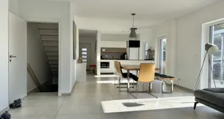 von_poll_real_estate_property_25328135_image_16