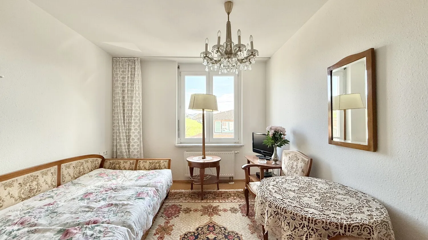 Schlafzimmer 1