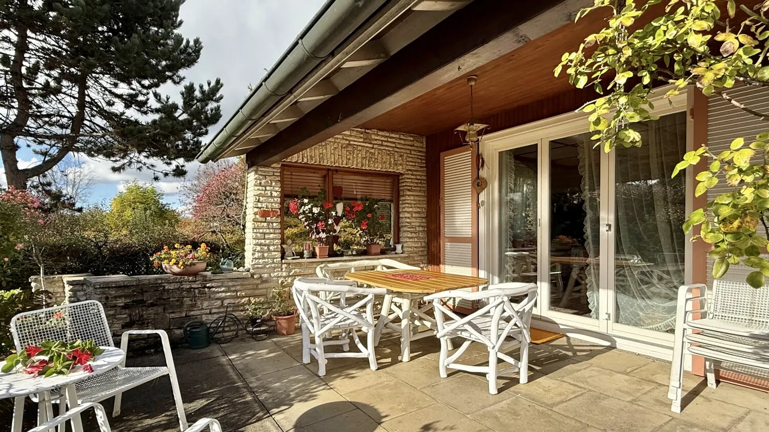 Terrasse (EG)