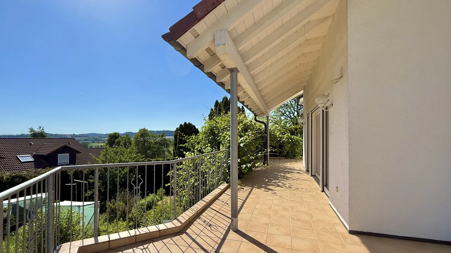 Balkon EG
