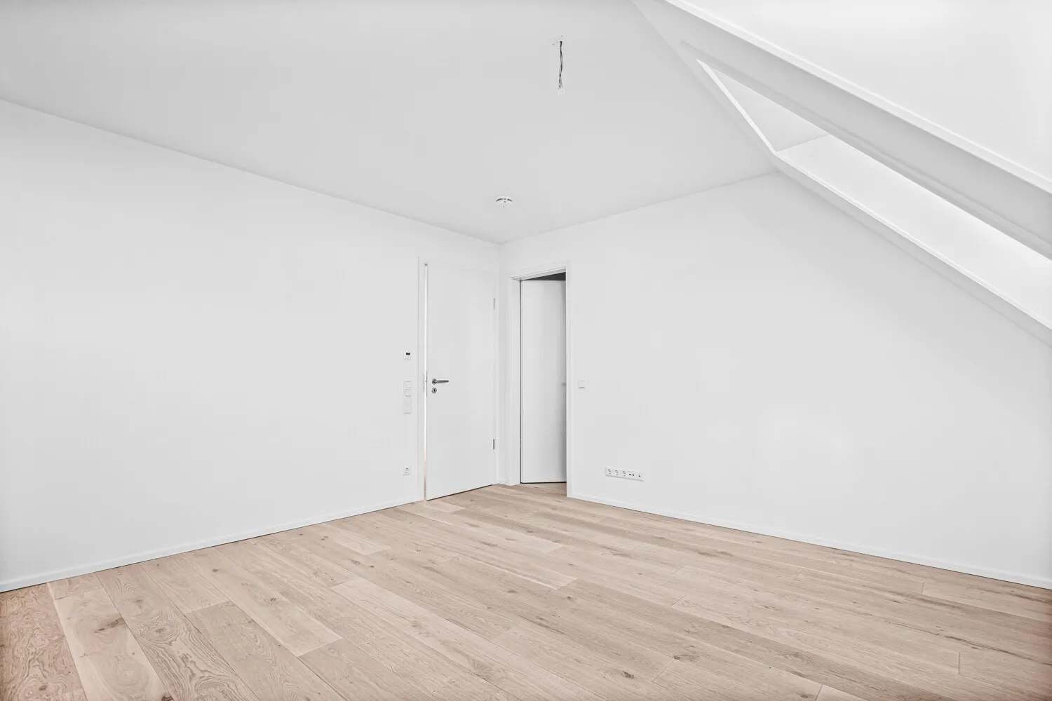 Schlafzimmer DG