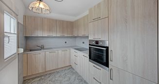 von_poll_real_estate_property_25212006_image_1