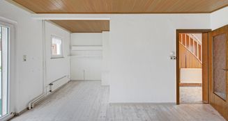 von_poll_real_estate_property_25212006_image_6
