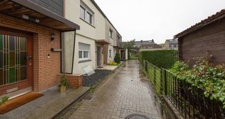 von_poll_real_estate_property_25212006_image_11