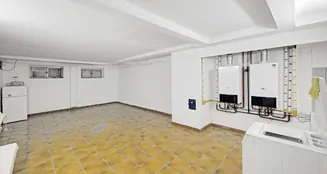 von_poll_real_estate_property_25212002_image_18