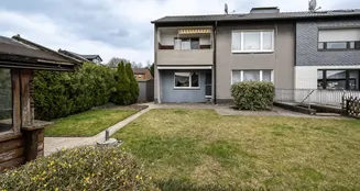 von_poll_real_estate_property_25212009_image_6