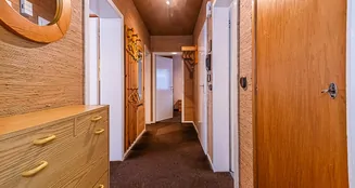 von_poll_real_estate_property_25212009_image_7