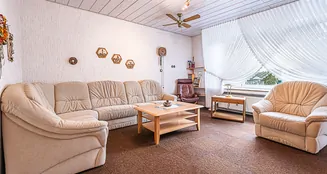 von_poll_real_estate_property_25212009_image_8