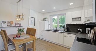 von_poll_real_estate_property_25212011_image_10