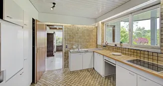 von_poll_real_estate_property_25212008_image_11