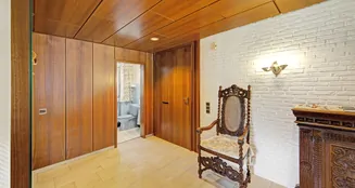 von_poll_real_estate_property_25212008_image_1