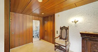 von_poll_real_estate_property_25212008_image_1