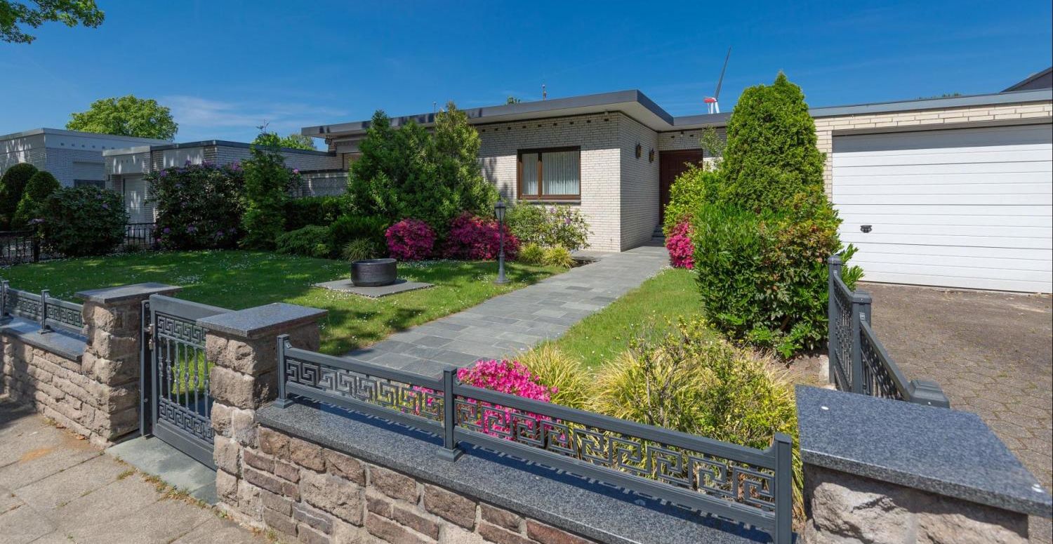 VON POLL IMMOBILIEN
