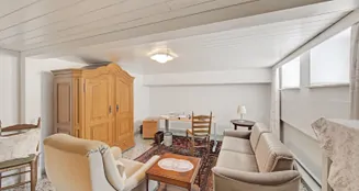 von_poll_real_estate_property_25212008_image_14