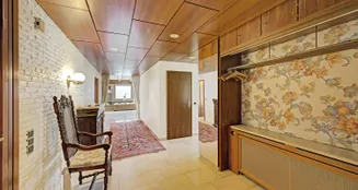 von_poll_real_estate_property_25212008_image_2