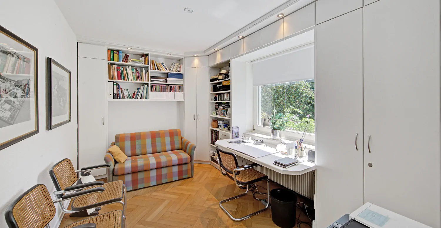 Arbeitszimmer