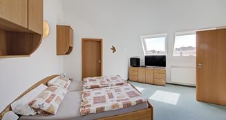 von_poll_real_estate_property_25212013_image_15