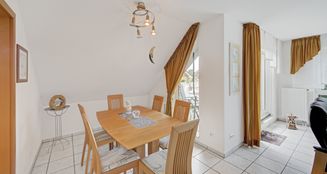 von_poll_real_estate_property_25212013_image_9