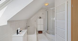 von_poll_real_estate_property_25212013_image_17
