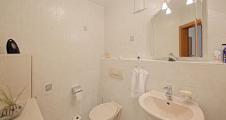 von_poll_real_estate_property_25212013_image_11