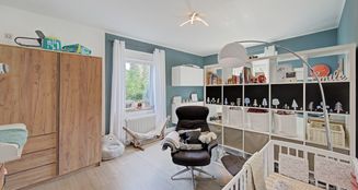 von_poll_real_estate_property_25212010_image_7