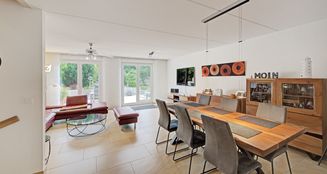 von_poll_real_estate_property_25212015_image_5