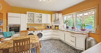 von_poll_real_estate_property_25212016_image_2