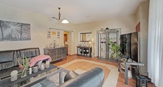 von_poll_real_estate_property_25212016_image_9