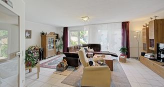 von_poll_real_estate_property_25212012_image_4