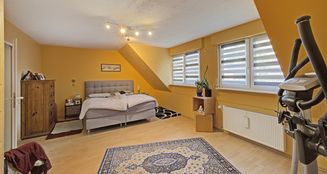 von_poll_real_estate_property_25212012_image_8