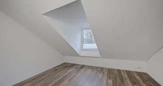 von_poll_real_estate_property_25212026_image_11