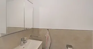 von_poll_real_estate_property_25212026_image_3