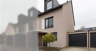 von_poll_real_estate_property_25212026_image_16