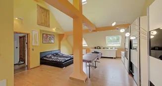 von_poll_real_estate_property_X25212016X_image_10