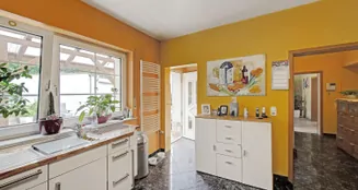 von_poll_real_estate_property_X25212016X_image_0