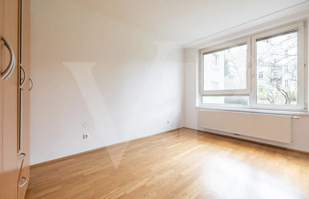 Geräumige  4-Zimmer Wohnung mit großem Gemeinschaftsgarten - Nähe Pfarrwirt