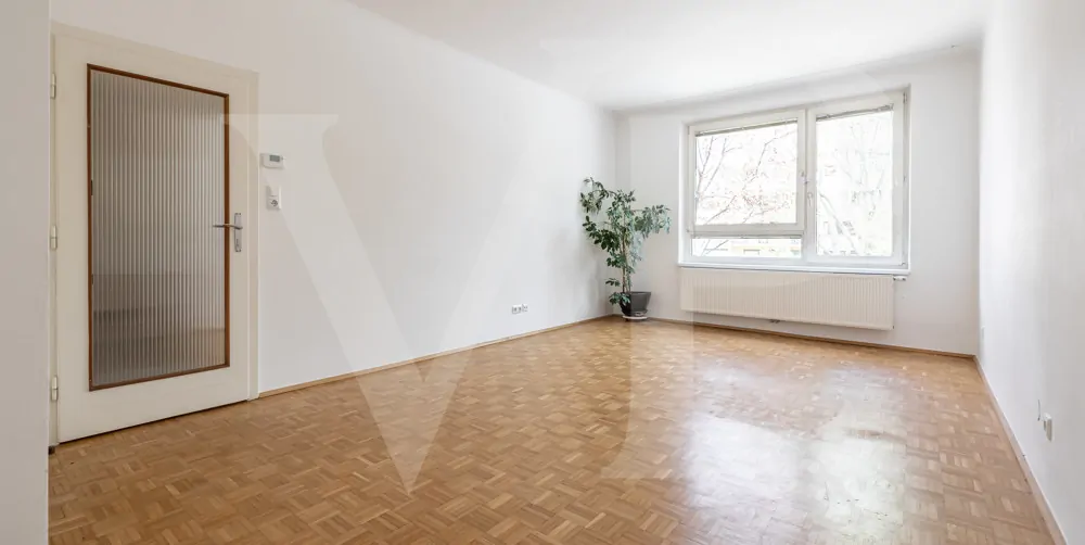 Geräumige  4-Zimmer Wohnung mit großem Gemeinschaftsgarten - Nähe Pfarrwirt