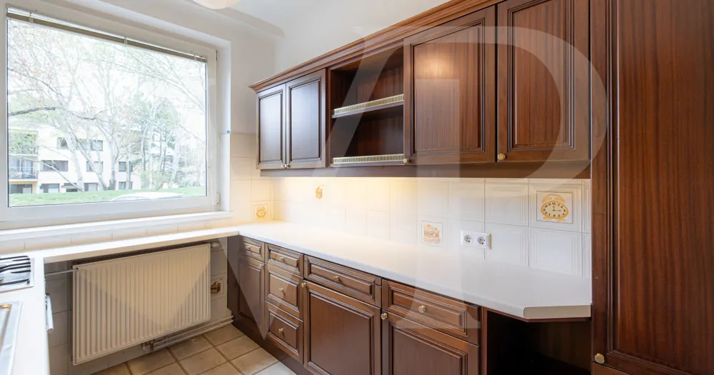 Geräumige  4-Zimmer Wohnung mit großem Gemeinschaftsgarten - Nähe Pfarrwirt