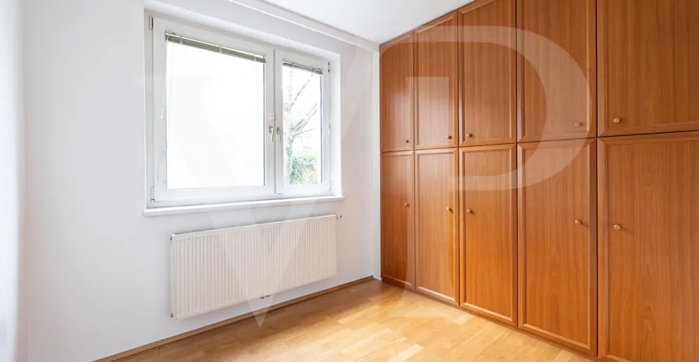 Geräumige  4-Zimmer Wohnung mit großem Gemeinschaftsgarten - Nähe Pfarrwirt