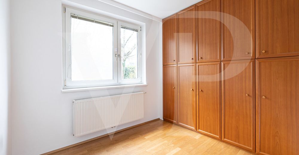 Geräumige  4-Zimmer Wohnung mit großem Gemeinschaftsgarten - Nähe Pfarrwirt