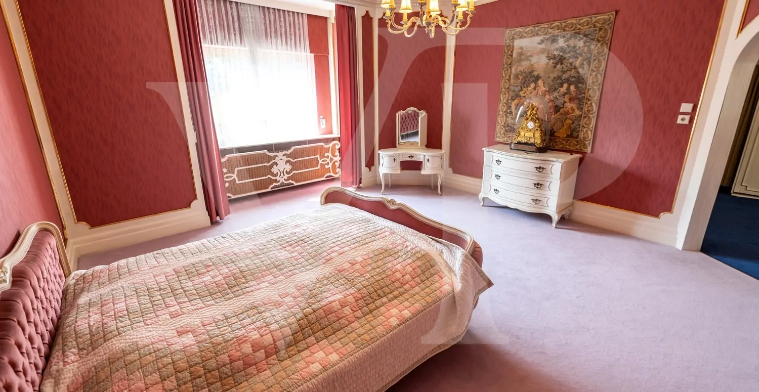 Villa mit Abbruchbewilligung in absoluter Grünlage Dornbachs