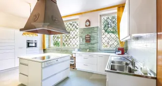 von_poll_real_estate_property_2023344071_image_21