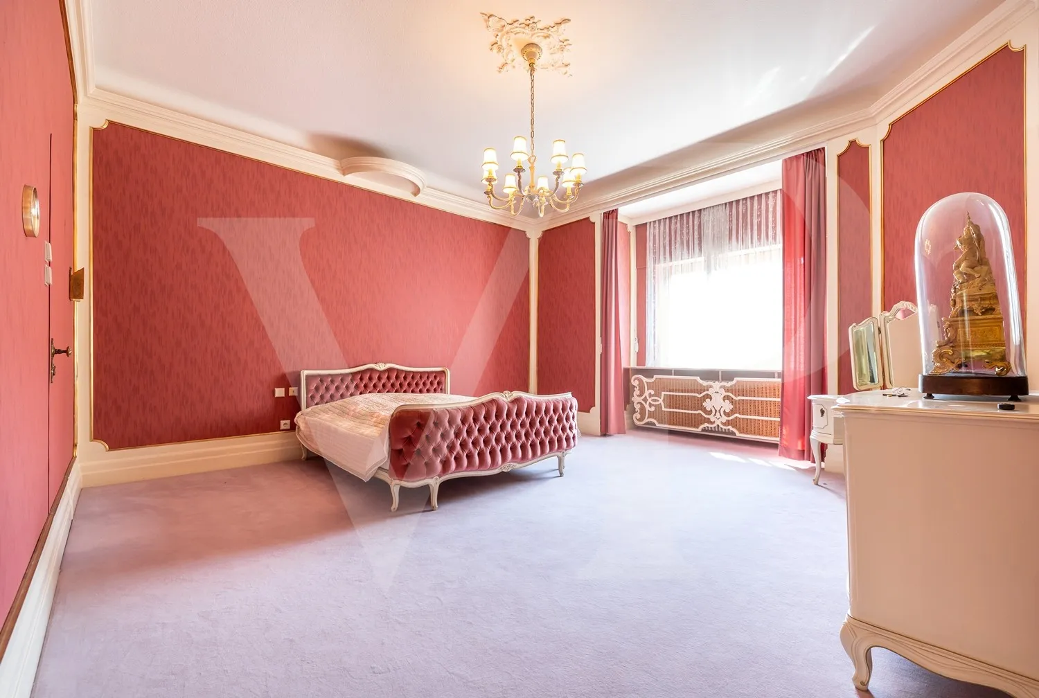 Villa mit Abbruchbewilligung in absoluter Grünlage Dornbachs