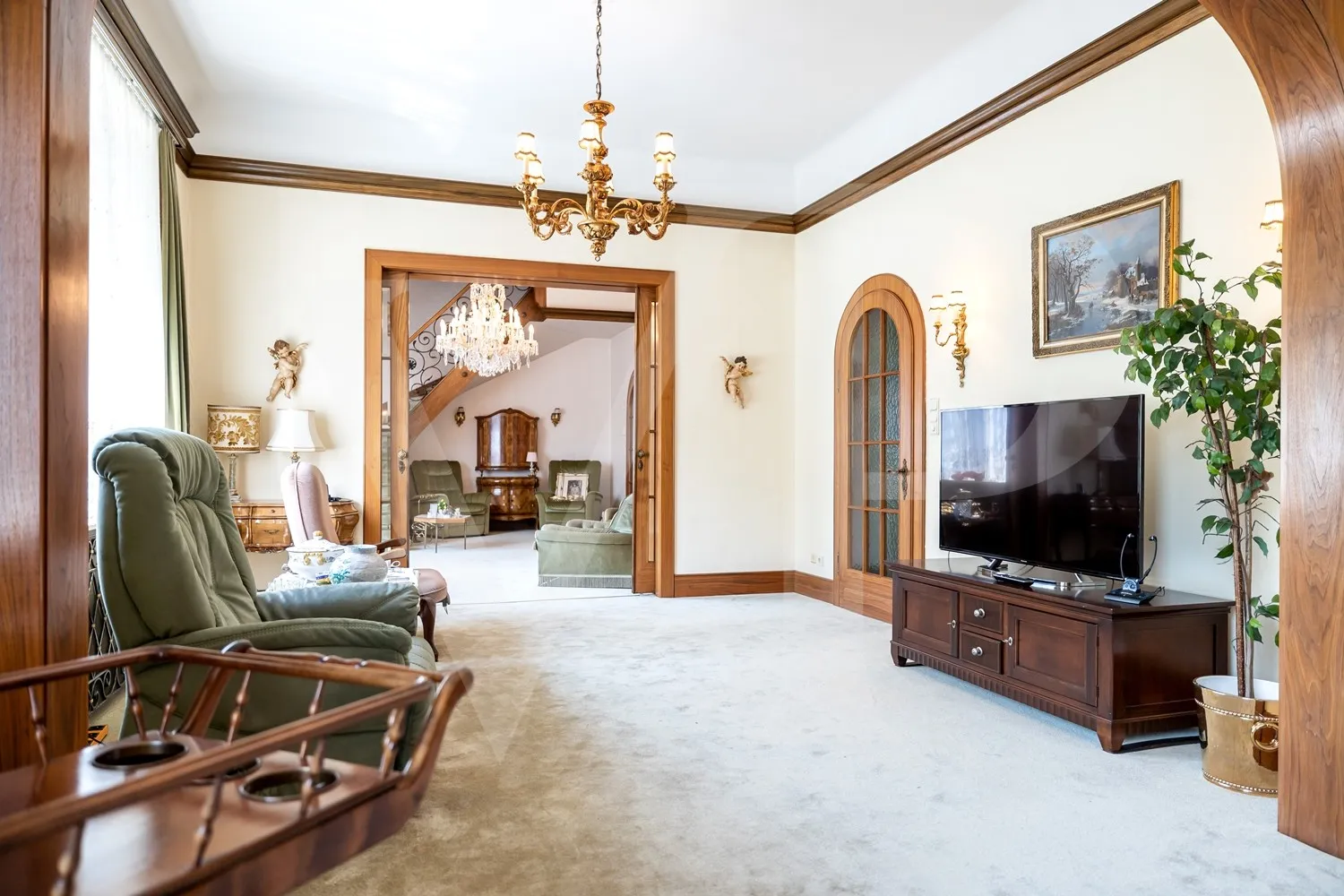 Villa mit Abbruchbewilligung in absoluter Grünlage Dornbachs