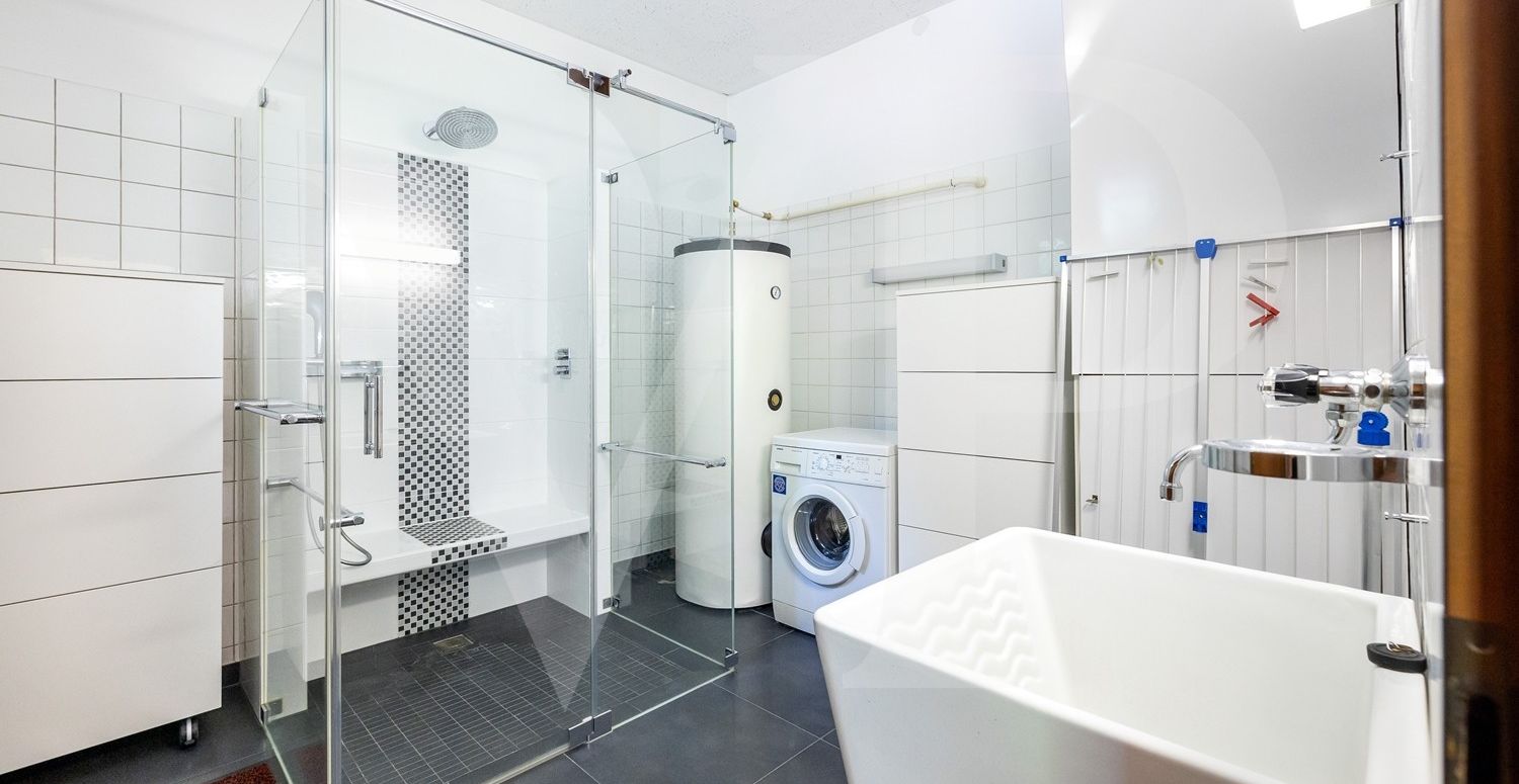 Villa auf uneinsichtigem Grundstück in absoluter Grünlage Dornbachs