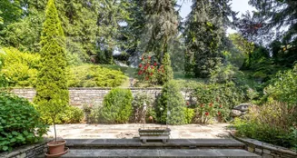 von_poll_real_estate_property_2023344087_image_0