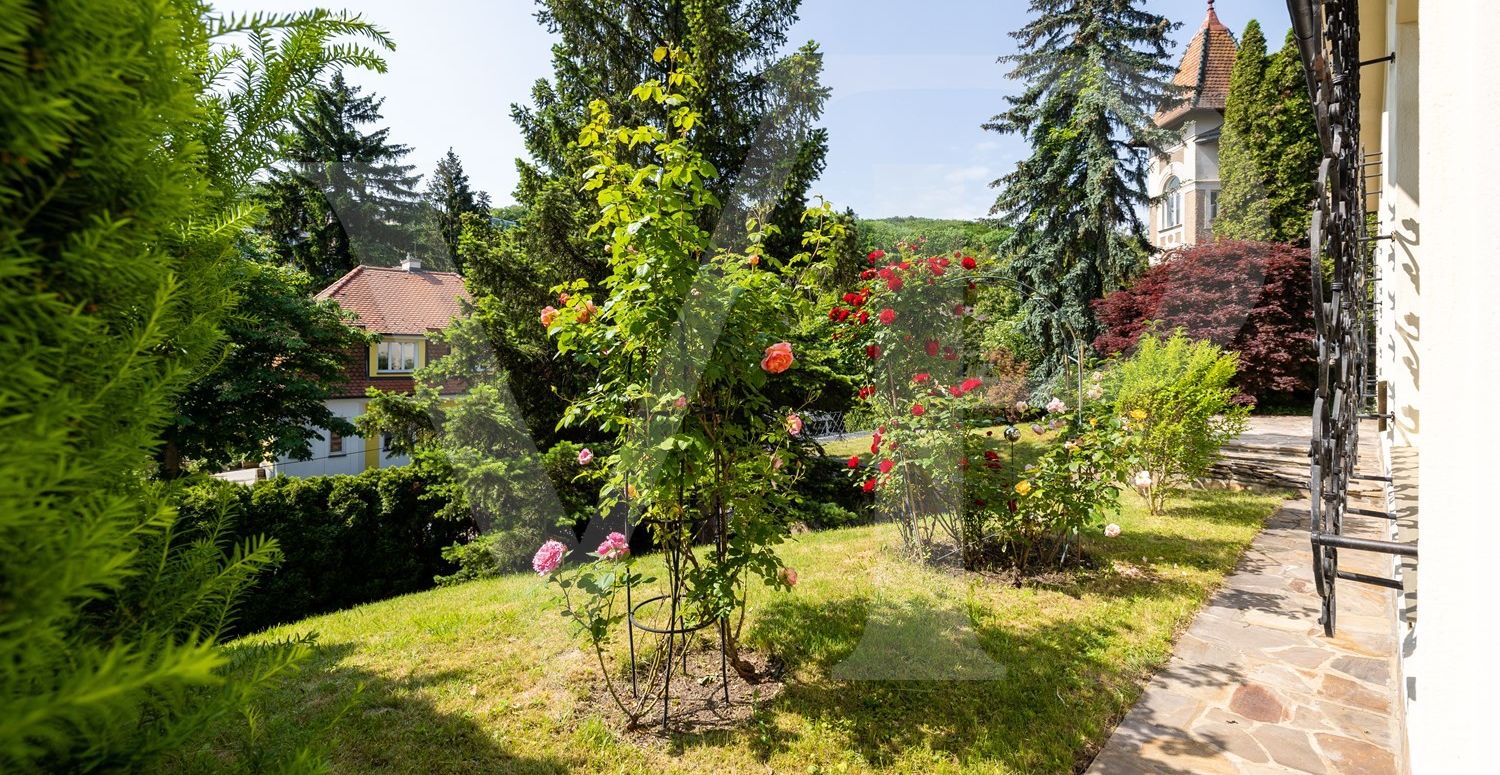 Villengrundstück mit Potential in wunderbarer Lage  von Dornbach