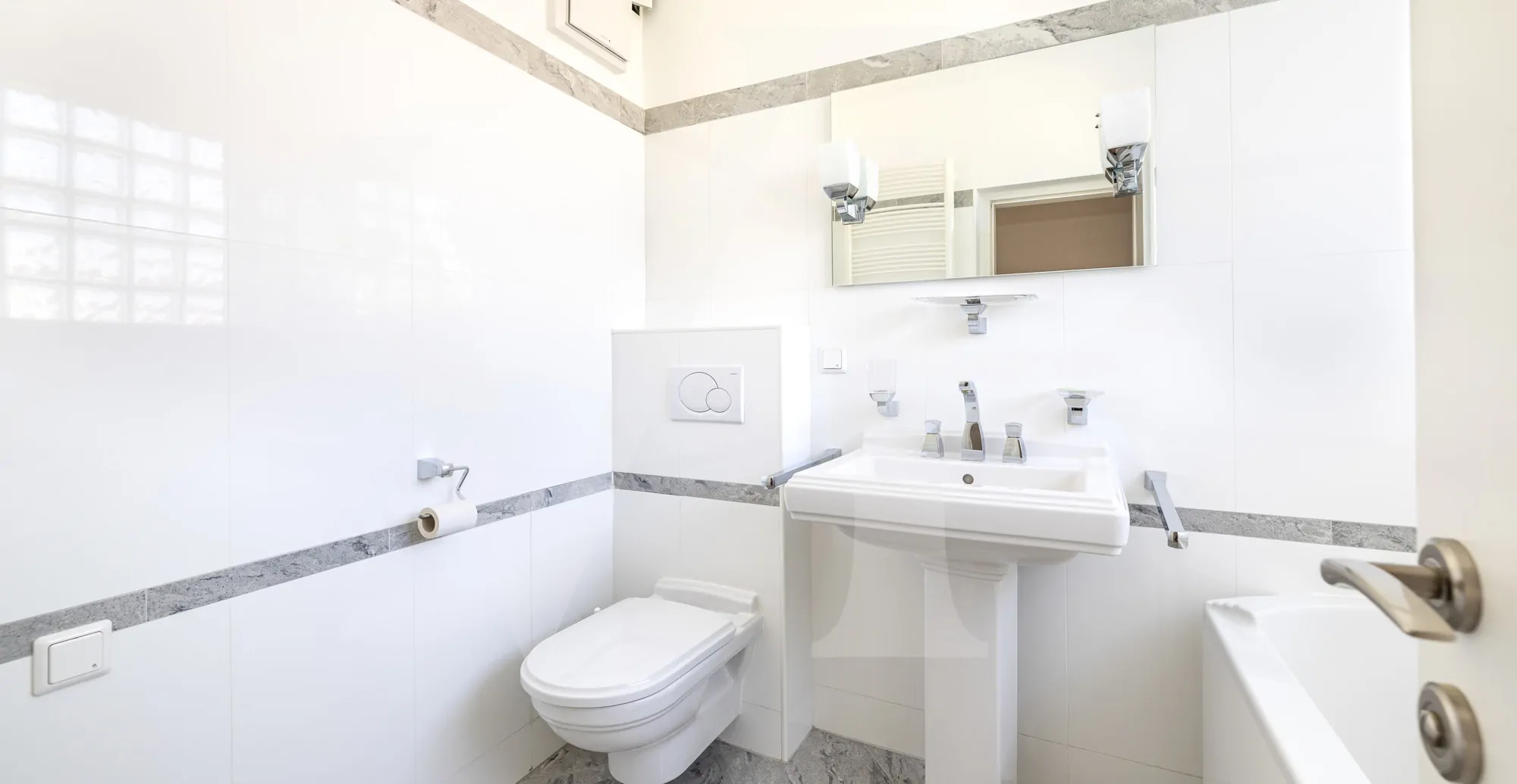 Sonnige  DG-Wohnung in Döblinger Grünlage mit zwei Terrassen