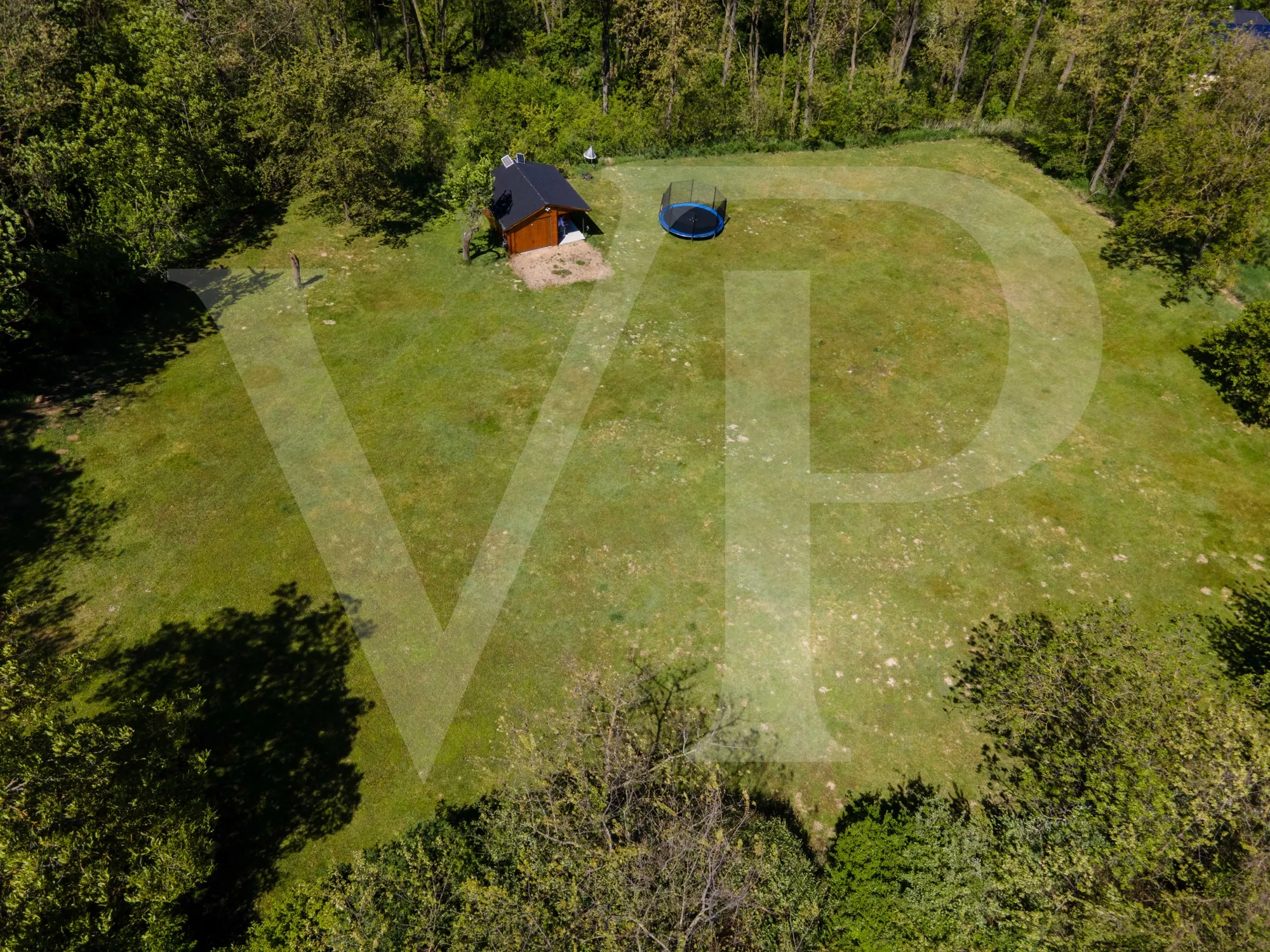 "Villenprojekt" mit 8700 m² Grundstück und absoluter Ruhe und Diskretion